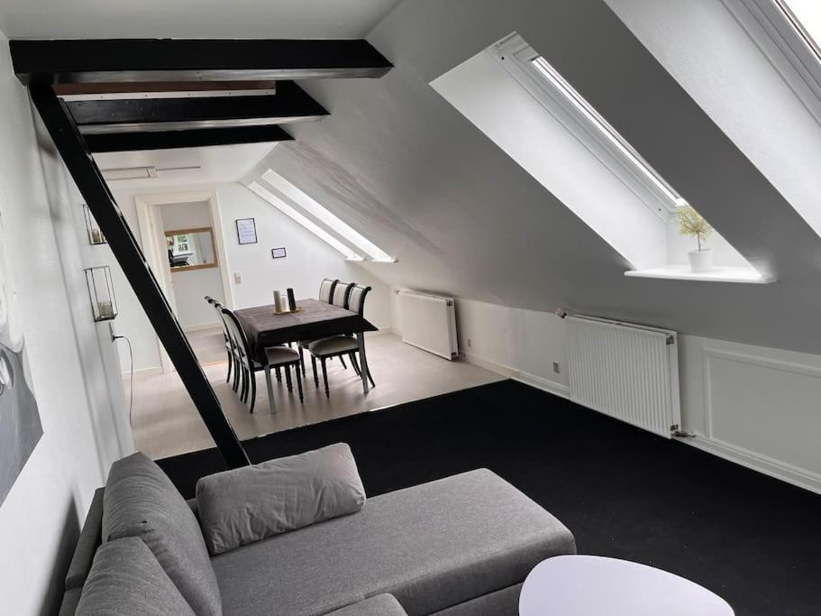 Stor Rummelig Lejlighed Med Egen P-Plads Kolding Exteriér fotografie